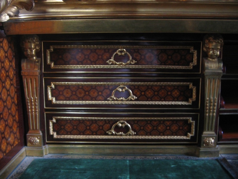 Les meubles de Louis XVI Img_0012