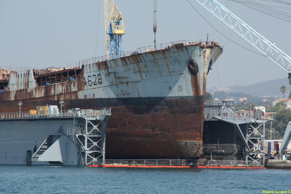 [Autre sujet Marine Nationale] Démantèlement, déconstruction des navires - TOME 1 - Page 20 210