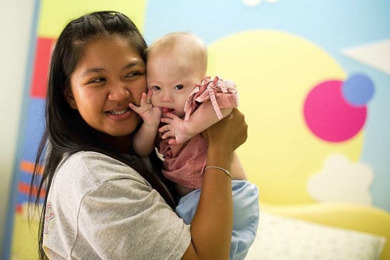 Un couple australien abandonne un bébé trisomique à sa mère porteuse  Pattar10