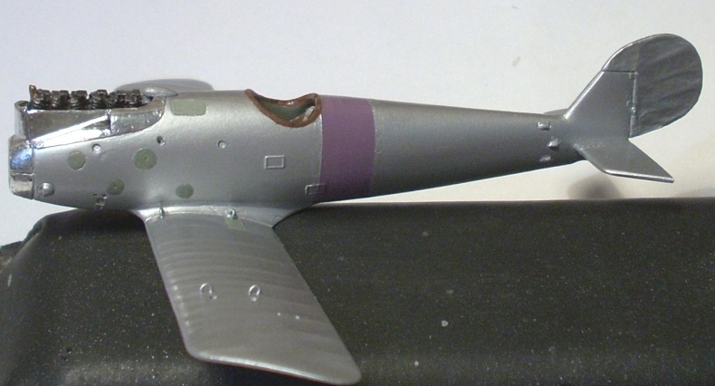 Deux Pfalz D-III / D-IIIa et demi, 1/72 - Page 4 Monta130