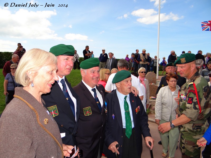 [ Divers commando] 1er Bataillon de Fusiliers Marins Commandos (Lieutenant de Vaisseau Philippe Kieffer) - Page 7 Dsc08830