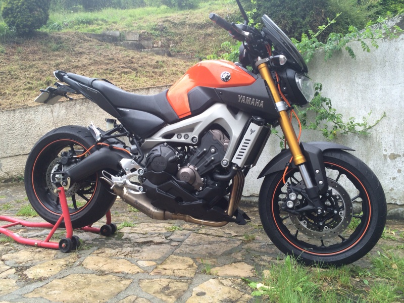 Première [Yamaha MT-09] sur le forum : celle de l'admin ;-) Une Orange ! - Page 5 Image311