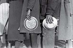 Edward Steichen + Family of Man/The Bitter Years A528