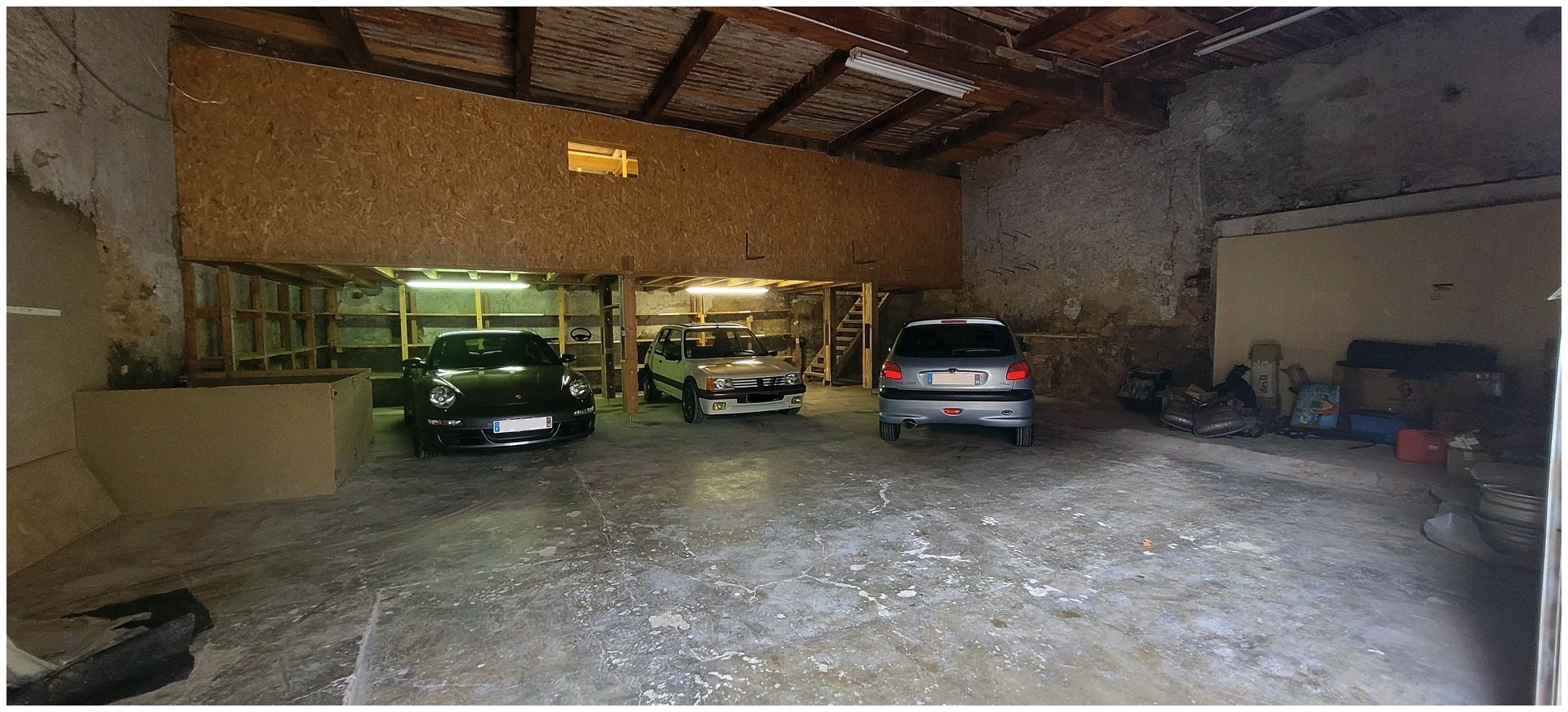 Nouveau garage en vue. 20211011