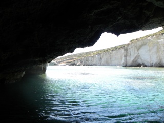 MILOS : l'île aux couleurs de Vénus - Page 3 2010-320