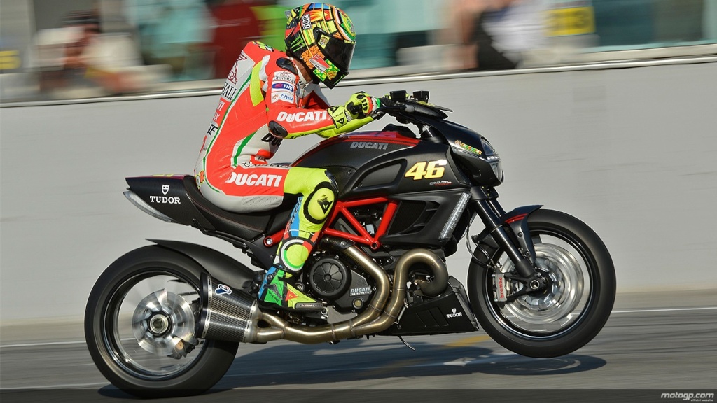 Moto GP- Saison 2012 - - Page 13 Rossi_10