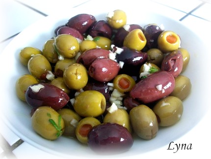 Olives marinées à l'ail et romarin Olives10