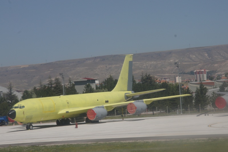 A400M turc parmi ses anciens C130 et Transall ( Kayseri ) Dsc00327