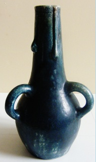 Petit vase bouteille à trois anses et coulures en relief façon bougie - Charles Maes Gand  Image_32