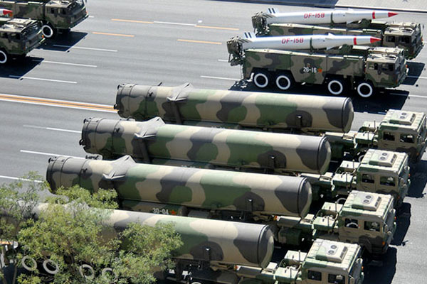  Chine : Déploiement d’un missile balistique révolutionnaire… Missil10