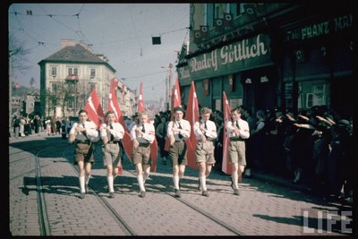 Les femmes létales du IIIe Reich Nazi_811
