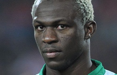 9. Arouna Kone - the curse of the 9 shirt and a bad haircut - Page 7 Kone5010