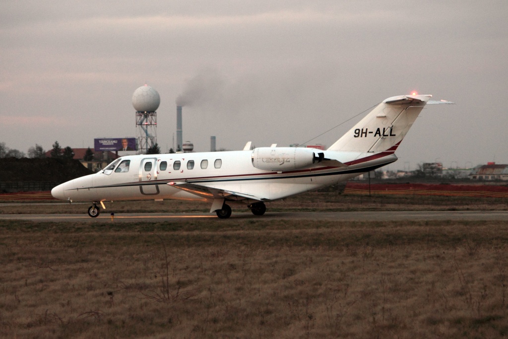 Aeroportul Oradea - Decembrie 2014 Img_3325