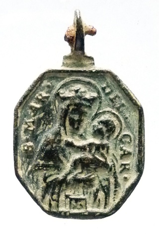 Algunas medallas con la Virgen del Carmen St_chr10