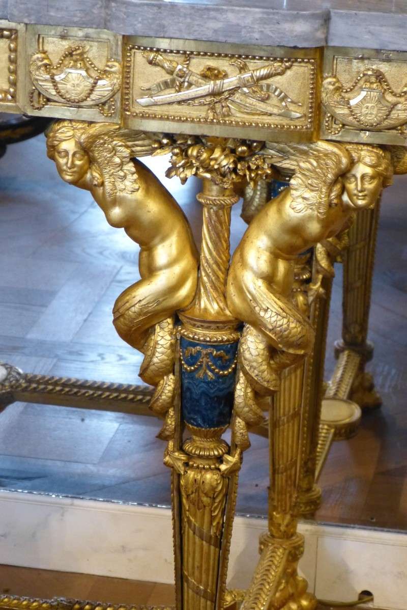 turc - Décors et meubles des boudoirs turcs du comte d'Artois : reconstitution au musée du Louvre P1020425