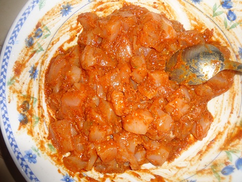 الطبق التركي شيش طاووق مباشرة من مطبخ سناءووووو Dsc01633