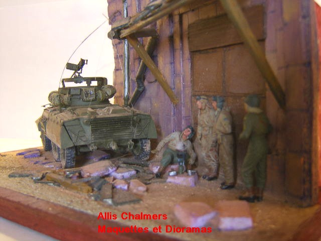 M 8 GREYHOUND au 1/35 de chez ITALERI M8-4211