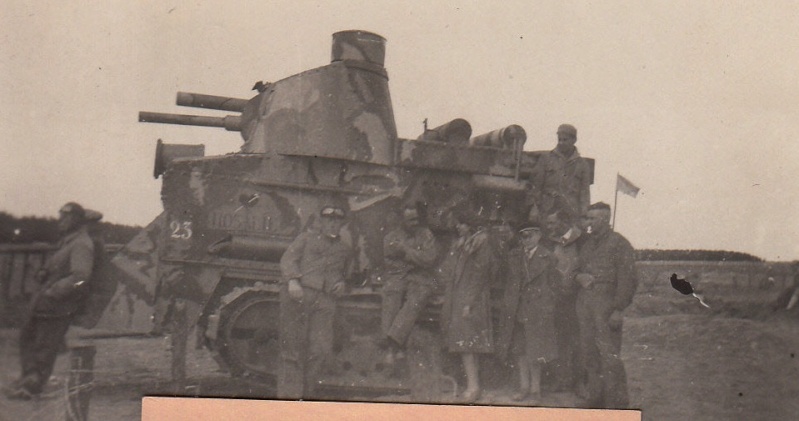 Un quart-de-char 2 C pour "Quatre de l'Infanterie" Char_211