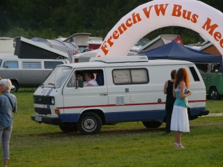 [WEEK-END] Fley (71) 3ème VW French Bus Meeting Woodstock Edition (Juil 2014) P1530026