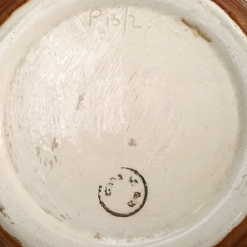 Shape 25 Ambrico vase 25_bas10