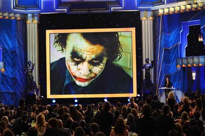 THE DARK KNIGHT: HEATH LEDGER GANA OTRO PREMIO Ledger10