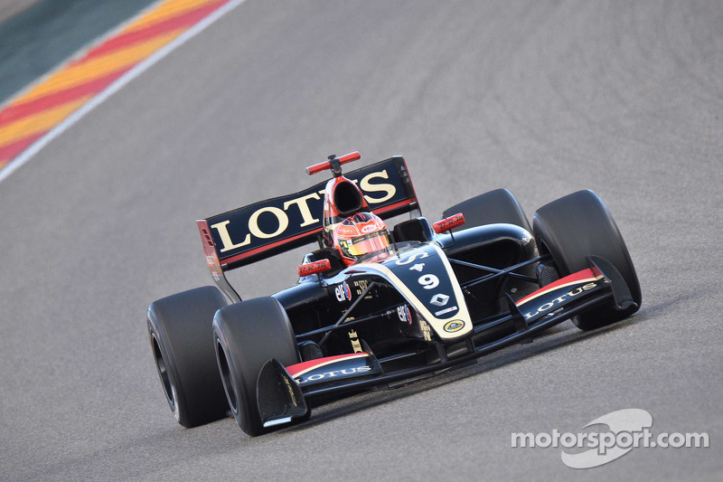 Lotus Junior Team in F.3   A_lotu29