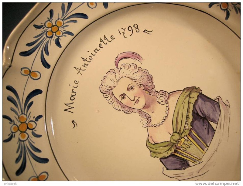 Portraits de Marie-Antoinette sur assiettes et plats 639_0011