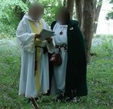 Vêtements sacerdotaux neodruidiques en Gaule Beltan10