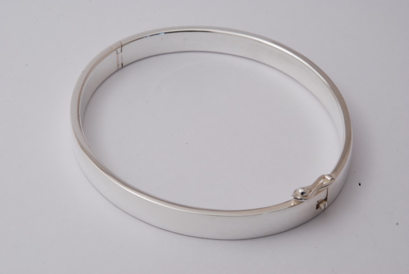 Bracelet ovale or gris palladié diamants sertis masse Dsc_2418