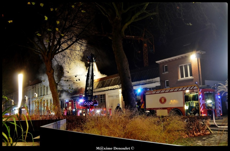 (14/12/2014) Tournai : Incendie dans un logement en rénovation + photos Dsc_0011
