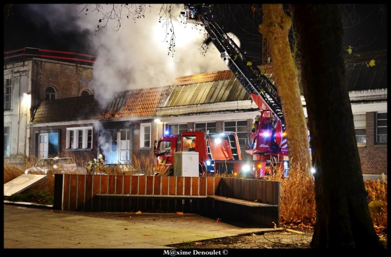 (14/12/2014) Tournai : Incendie dans un logement en rénovation + photos Dsc_0015