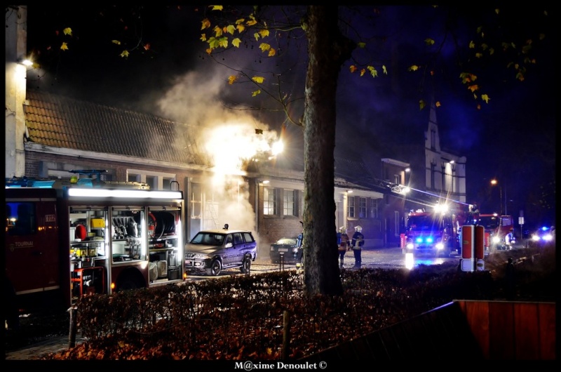 (14/12/2014) Tournai : Incendie dans un logement en rénovation + photos Dsc_0027