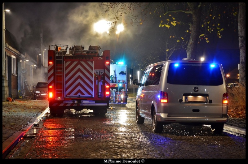 (14/12/2014) Tournai : Incendie dans un logement en rénovation + photos Dsc_0031