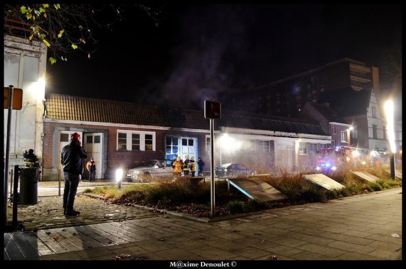 (14/12/2014) Tournai : Incendie dans un logement en rénovation + photos Dsc_0037