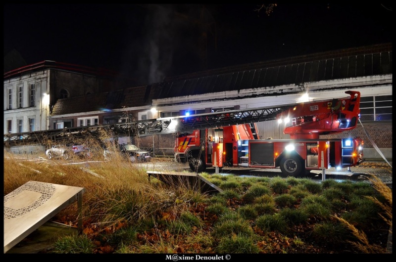 (14/12/2014) Tournai : Incendie dans un logement en rénovation + photos Dsc_0041