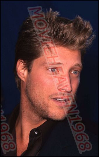 Photos de Jude alias Sean Kanan - Page 3 Cdscsq10