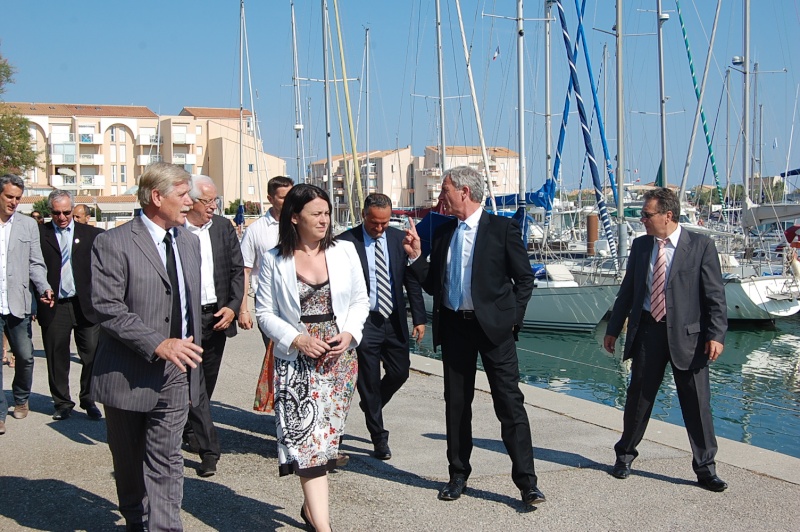 La Ministre de l'Artisanat, Mme Pinel, à Frontignan, hier  Dsc_4210