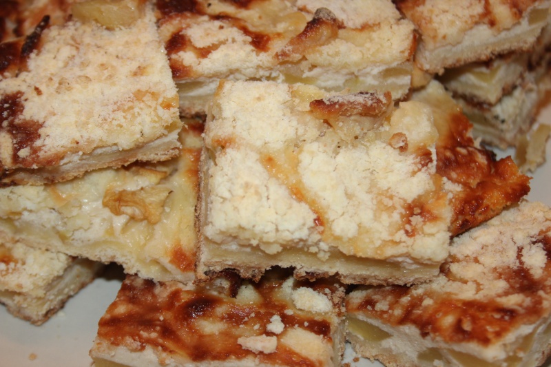 Kohupiima-õunakook purukattega ( ubinafestivali parimaks tunnustatud kook 2014a) Img_9010