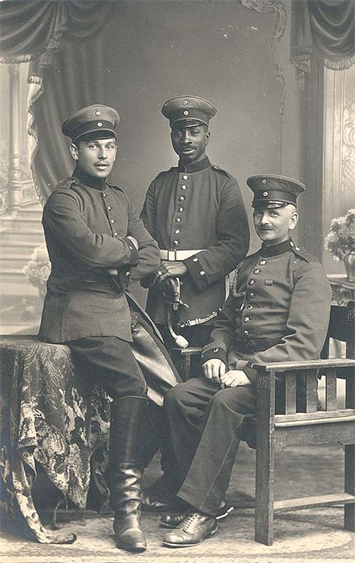 Elo "Wilhelm" Sambo, le timbalier noir du Kaiser. D258dc10