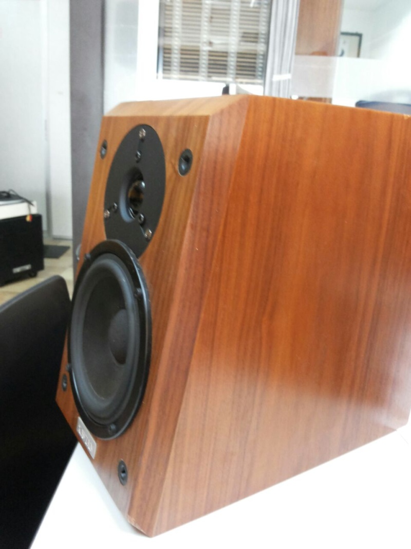 Xavian XN 125 MK2 Speakers (sold) Img-2015