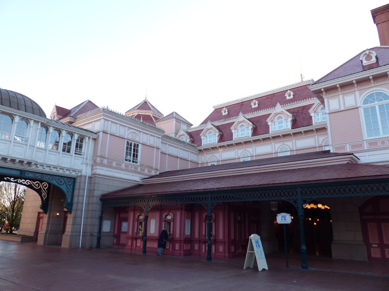 TR séjour magique & topissime à Disneyland Paris - Sequoia Lodge (GFC) - du 17/12/13 au 20/12/13 [Saison 3 Terminée - Épisode 11 – Épisode final !  posté le 25/11/2014 !] - Page 21 P1010713