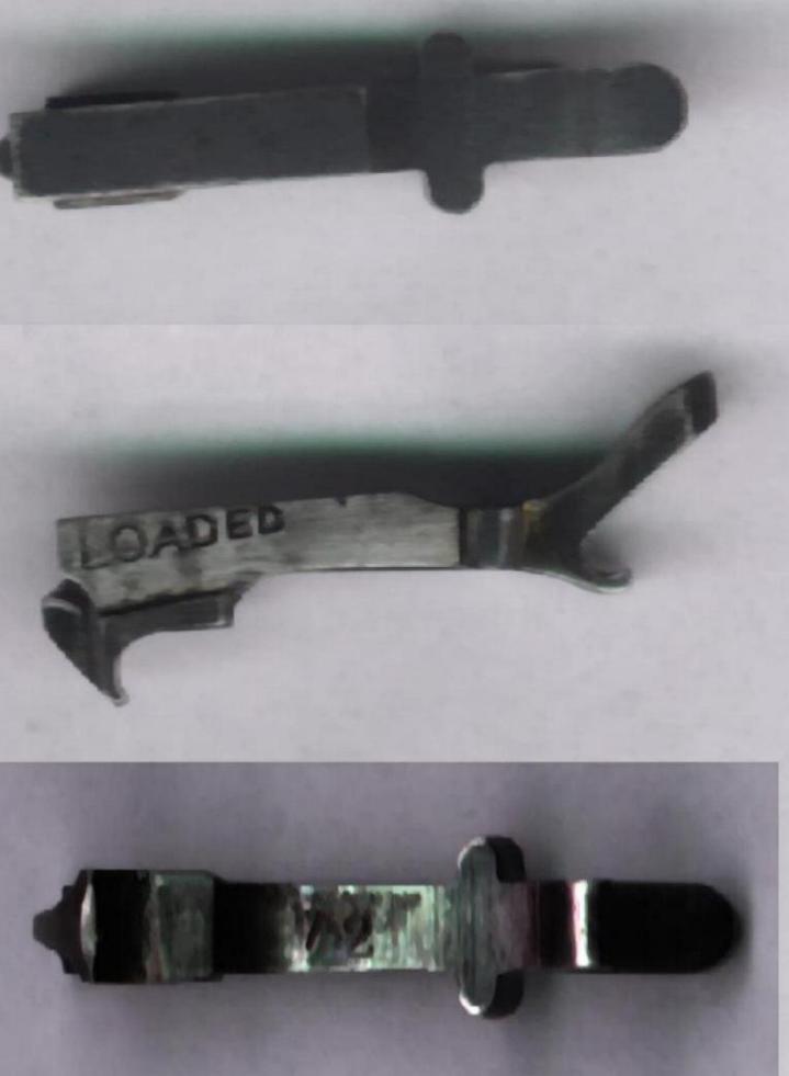 perte de métal sur un Luger de 1942 Extrac10