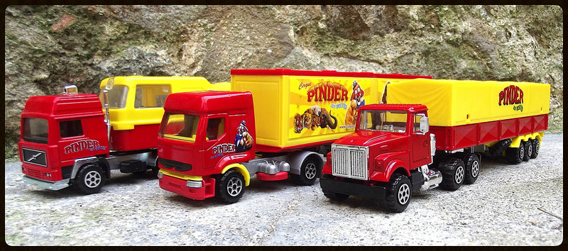 Les camion série 3000 Pinder. 15155110
