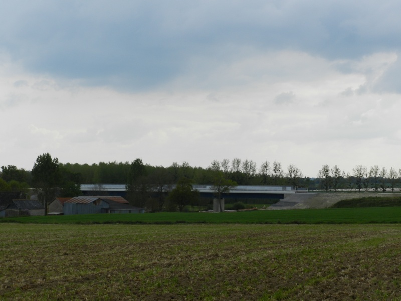 Petits viaducs de la LGV en Mayenne Vauvar10