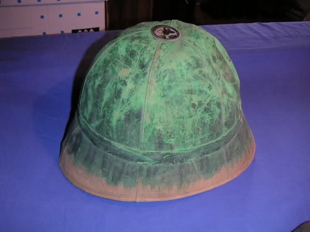 Le casque colonial modèle 1886  1045