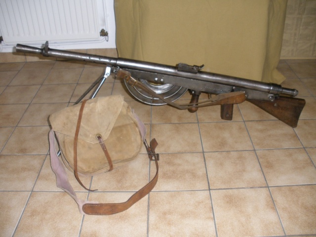 Le fusil-mitrailleur Chauchat et ses accessoires  1246