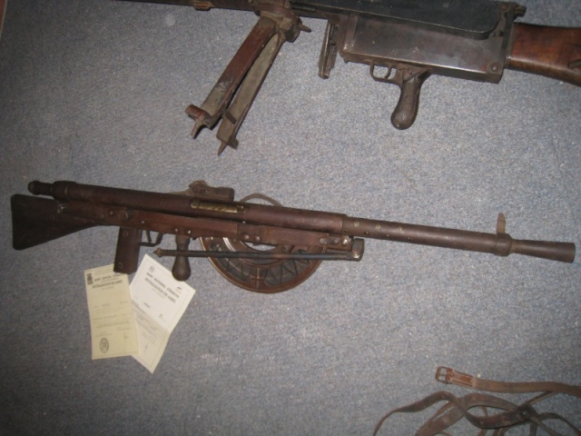 Le fusil-mitrailleur Chauchat et ses accessoires  597