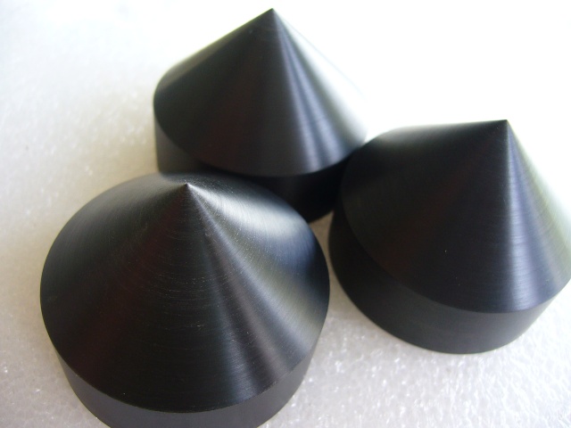 Carbon Composite Isolation Cones P1030725