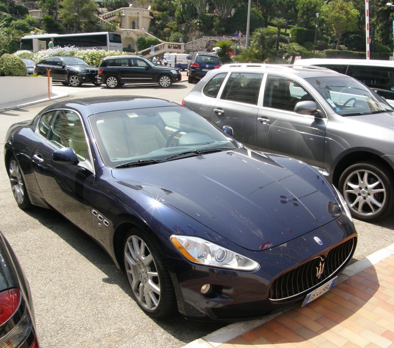 Un trip à Monte-Carlo, salon de l'auto permanent... P8210014