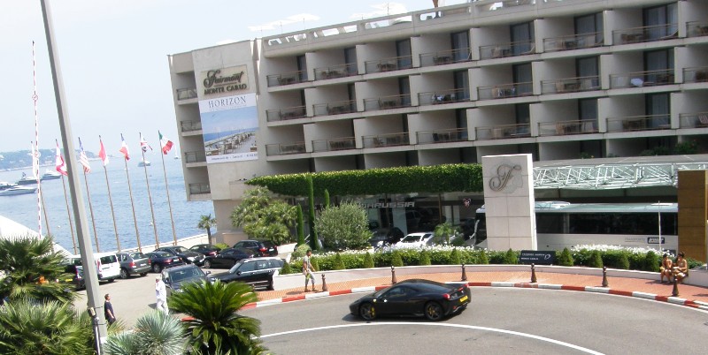 Un trip à Monte-Carlo, salon de l'auto permanent... P8210019